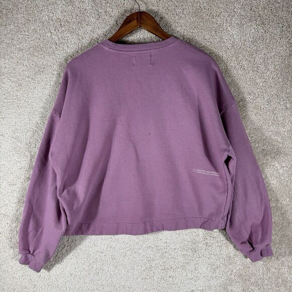 Disney Mickey Mouse Genuine Mousewear Crew Sweatshirt Womens Medium Pullover - Picture 10 of 10